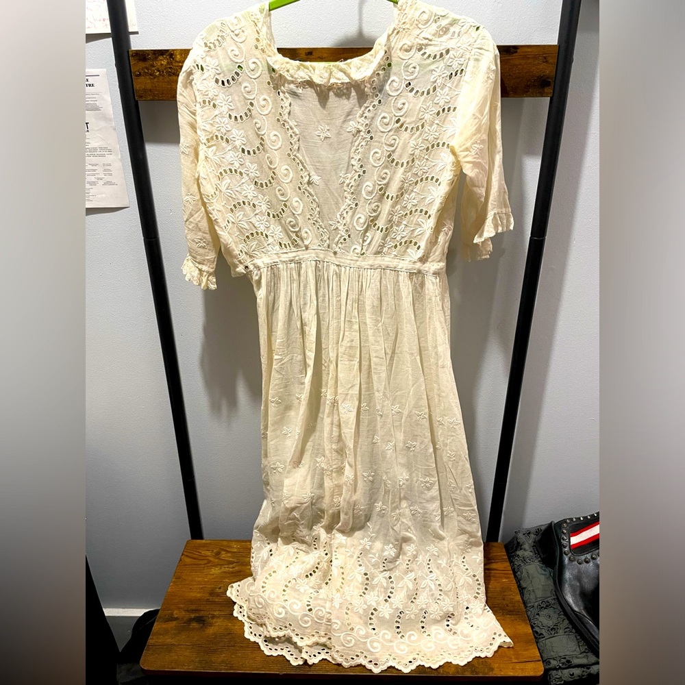Victorian Edwardian 1870s Antique Floral Prairie Dress - Picture 11 of 12